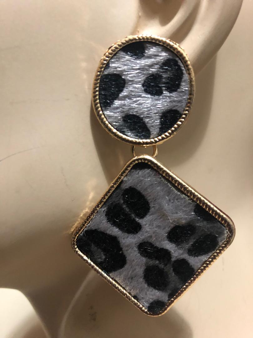 Chuki Suede design Earrings