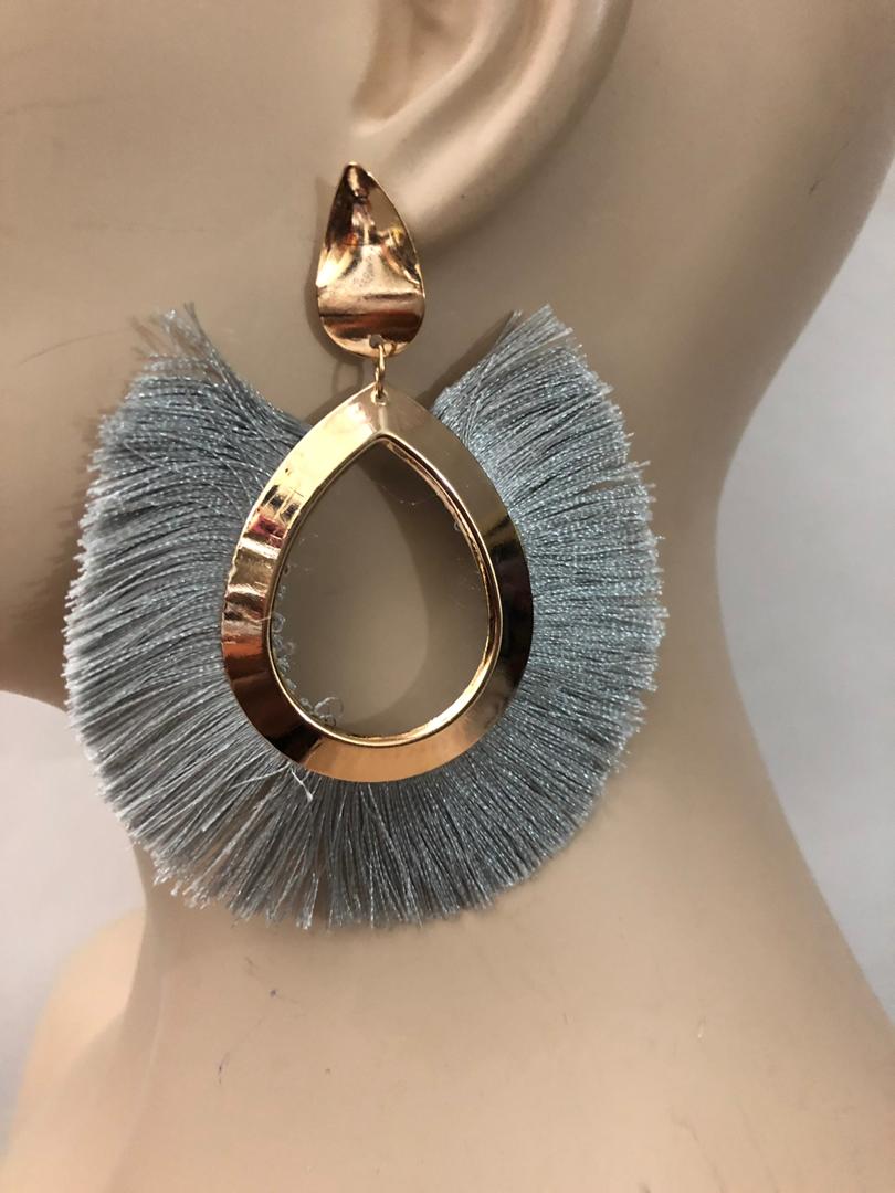 Circle Medium Fringe Earring