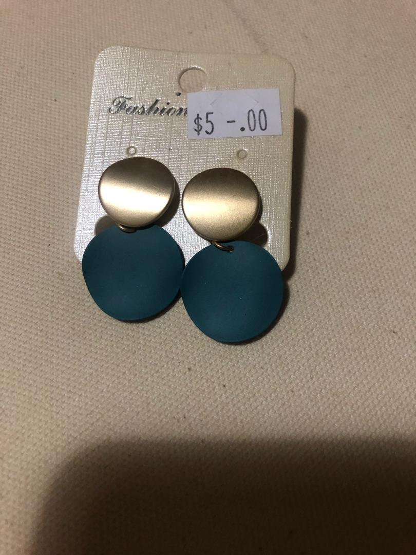 Clips Button Small Earrings