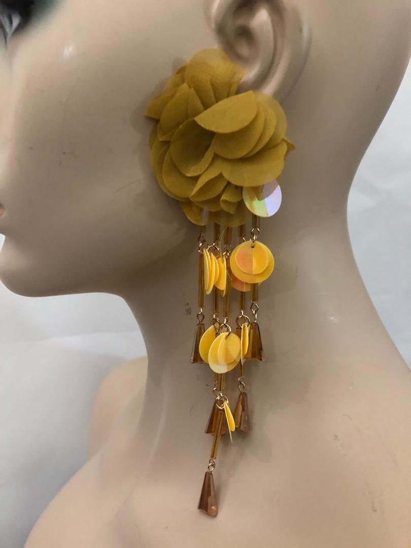 Bead-Flower-Fashion-Earrings.jpg