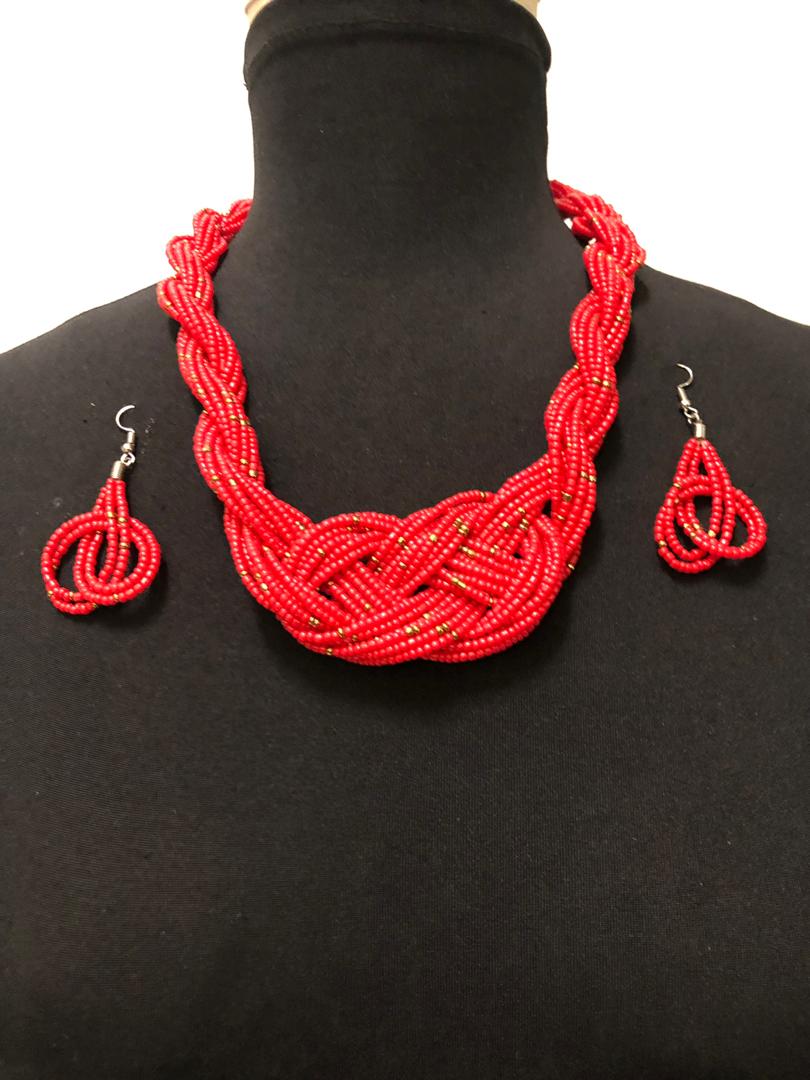 Weaved-Bead-Necklace.jpg