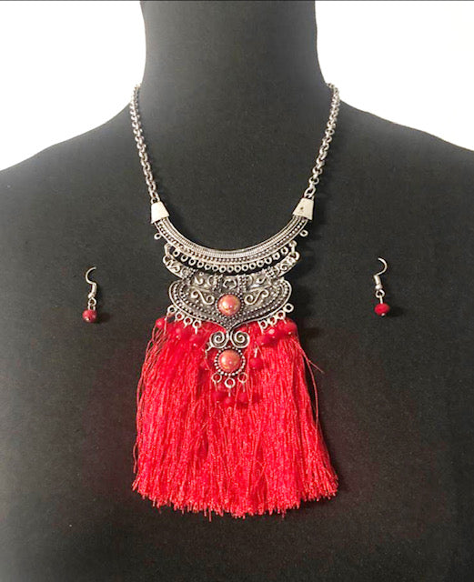Fashion Tassel Necklace