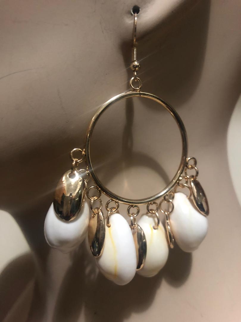 Cowry-Costume-Earrings.jpg