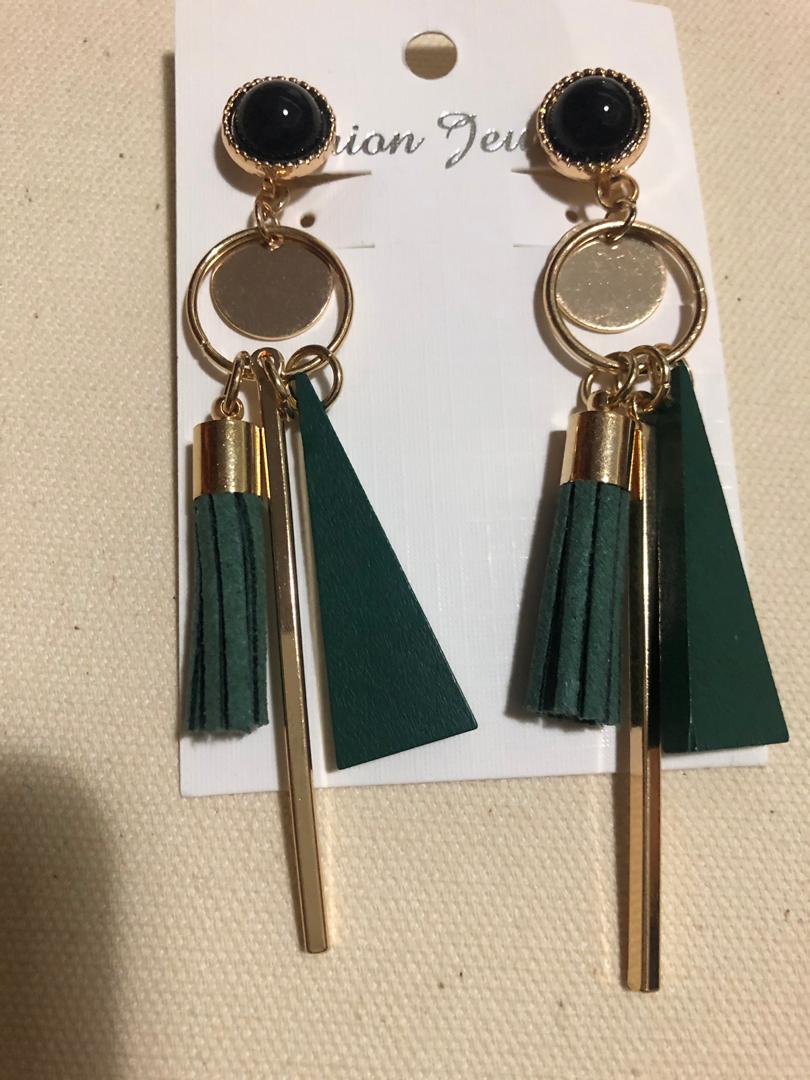 Clips Earrings Leather