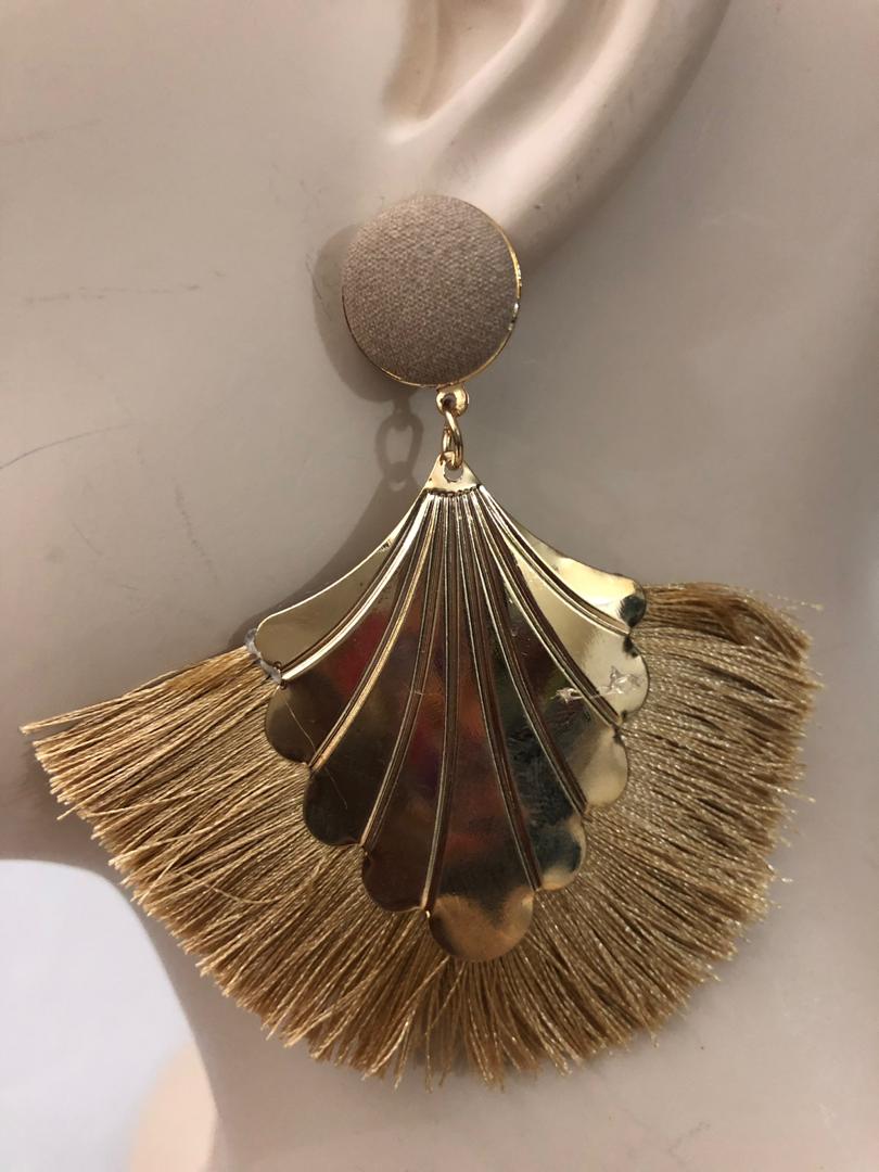 Heart Fan Fringe Earrings