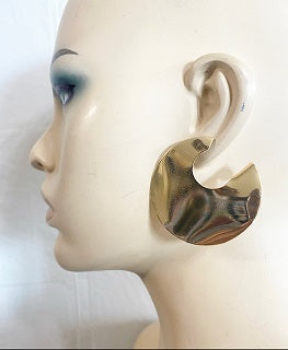 Moon Cut Gold Earring